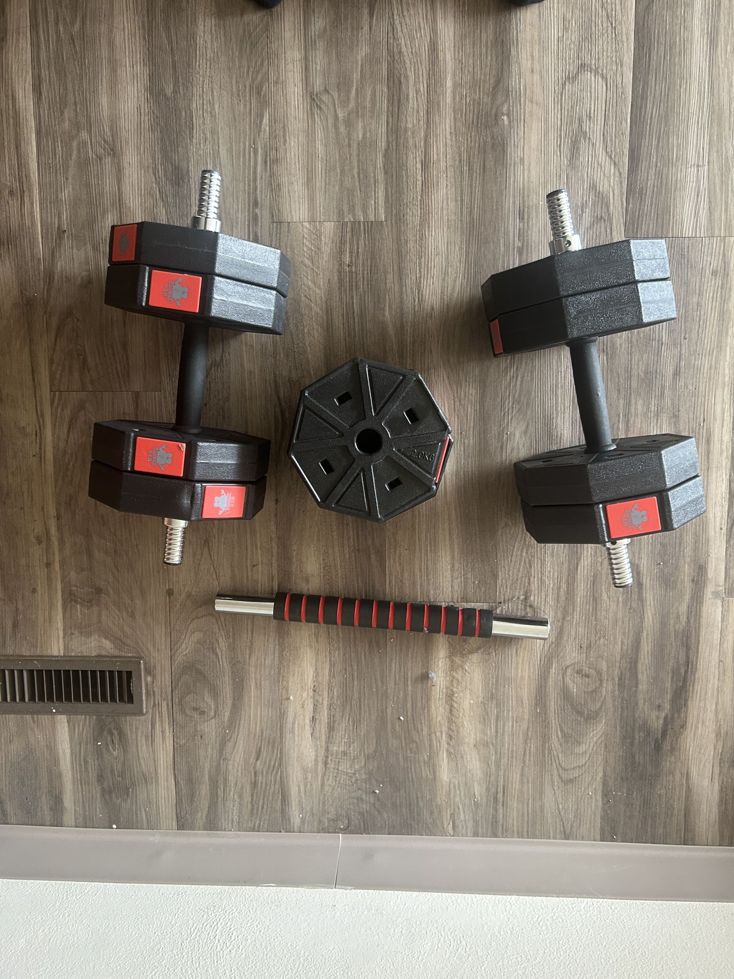 Adjustable Dumbbells That Turn Into A Squat Bar Multiple Weights 