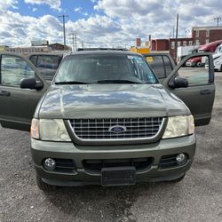2004 Ford Explorer