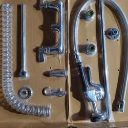 Heavy-duty faucet base and spray valve, 