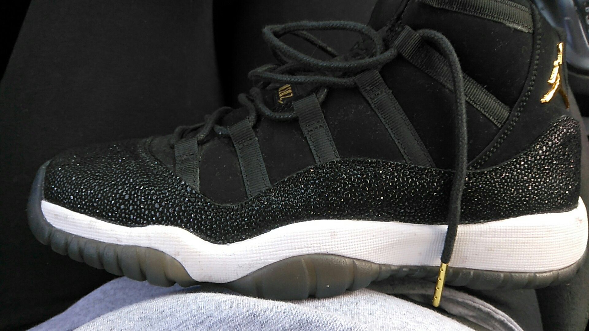 Size 7y Jordan December 2017 limited edition