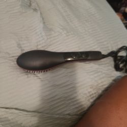 Simply Straight , Heated Straightening Brush