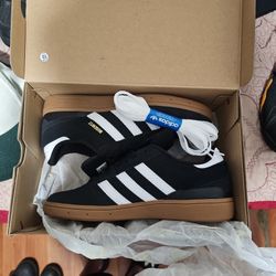 Adidas Busenitz Size 8 Band New