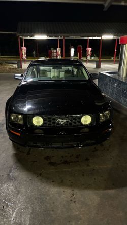 Ford Mustang Convertible Black