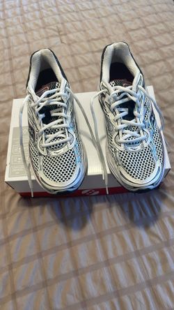 Saucony
