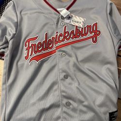 Small Fred Nats jersey-Never Worn. 