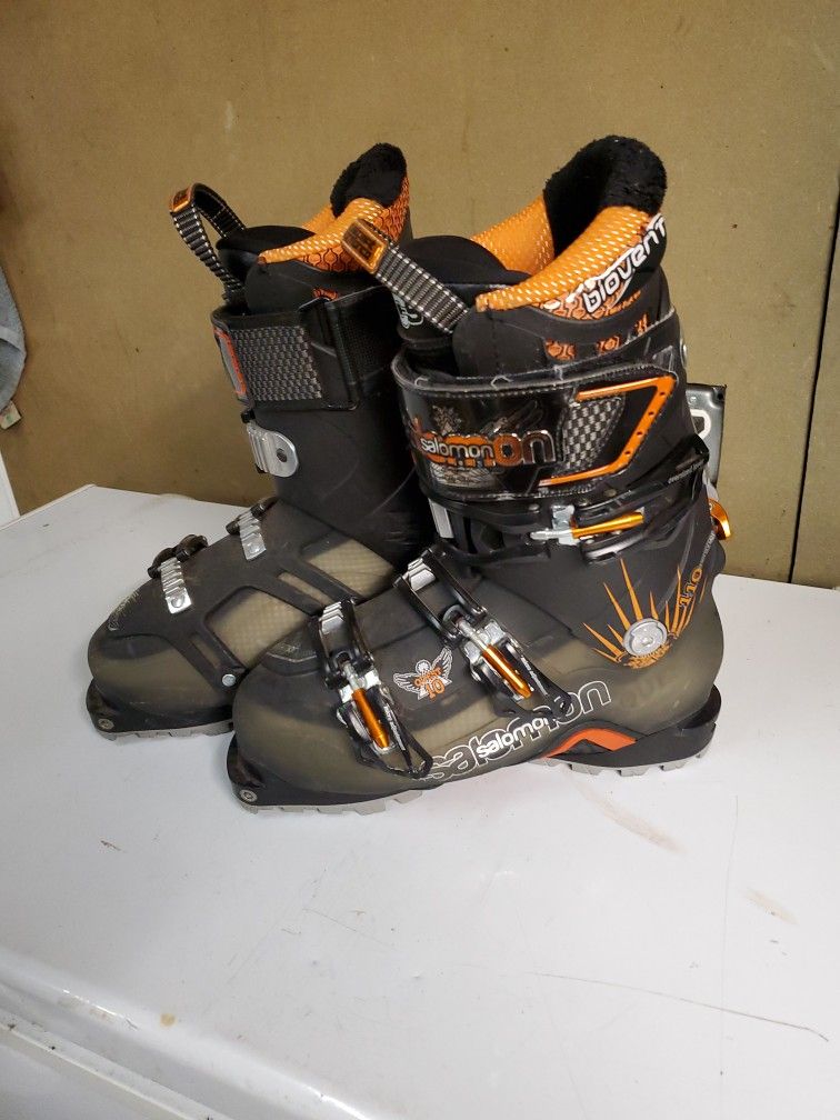 Salomon Ski Boots Quest 10 Size 7 Mens