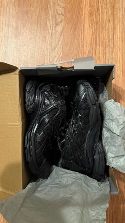 Balenciaga runners size 44