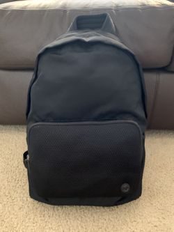 Lululemon Everywhere Backpack (17L)-Black