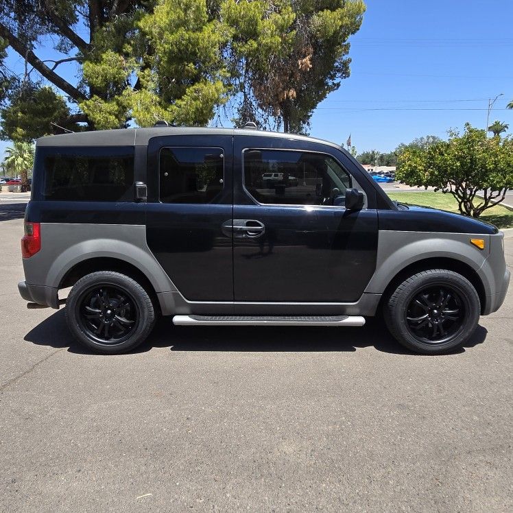 2004 Honda Element