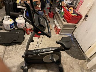 Workout bike FreeMotion250U Upright Bike