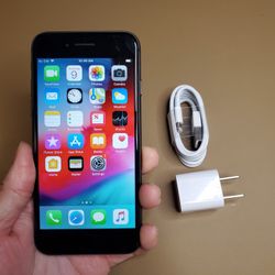 iPhone 8 - UNLOCKED - Like New 