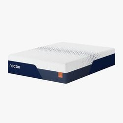 KING Mattress – Nectar Memory Foam – Excellent Condition