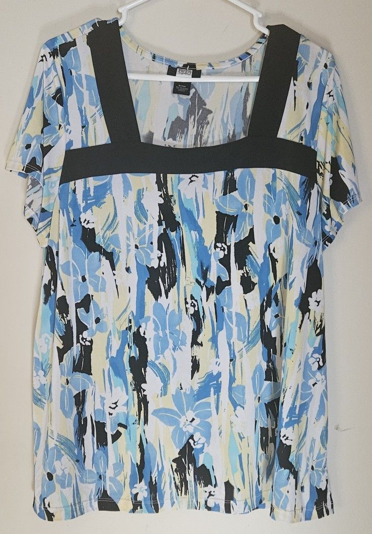 18 / 20 Studio 1940 Woman's Short Sleeve Blouse