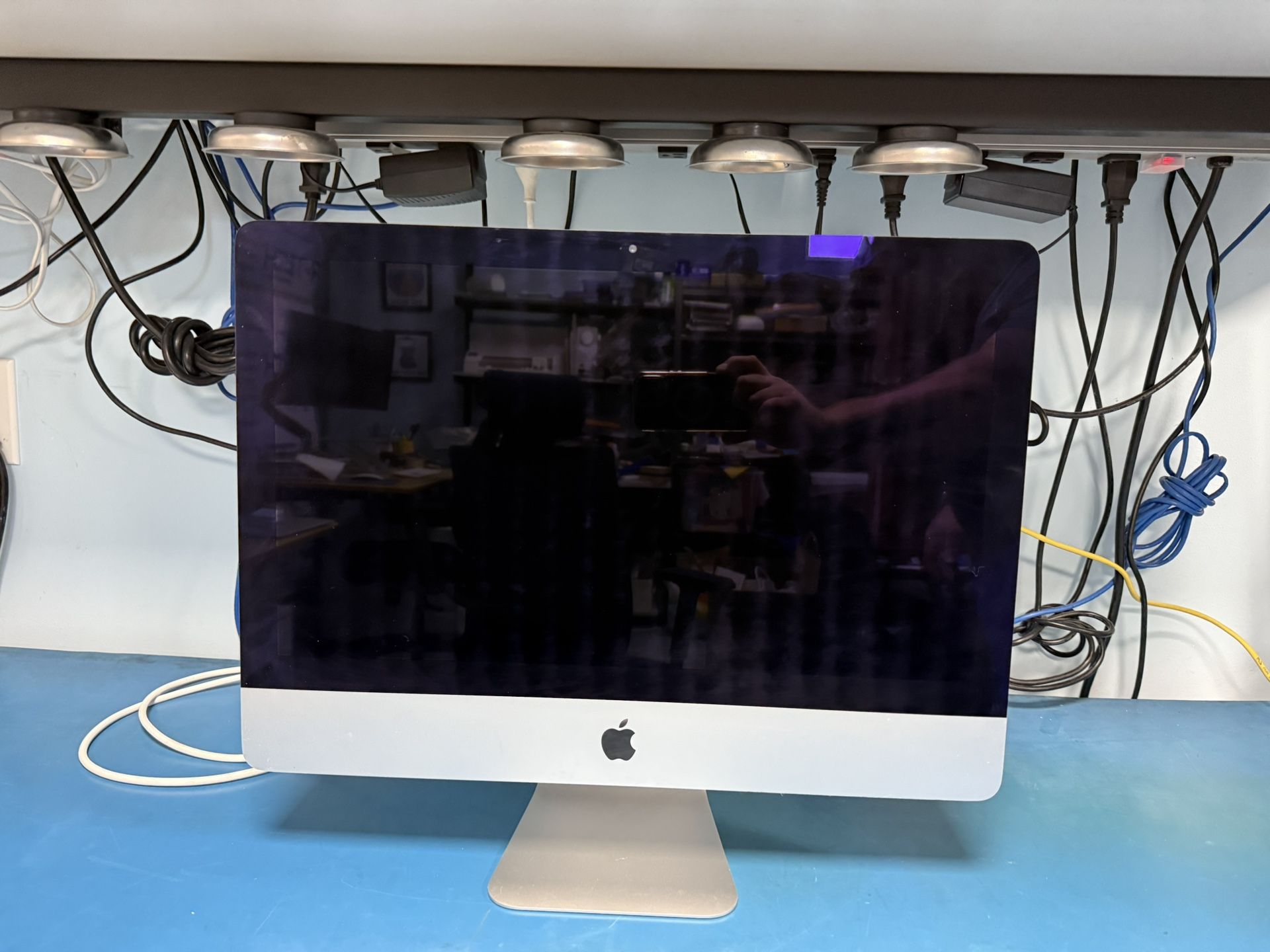 iMac 21.5-inch 4K, 2019, Intel 3GHz i5 6-Core, 16GB RAM, 500GB SSD, Radeon Pro 560X 4GB