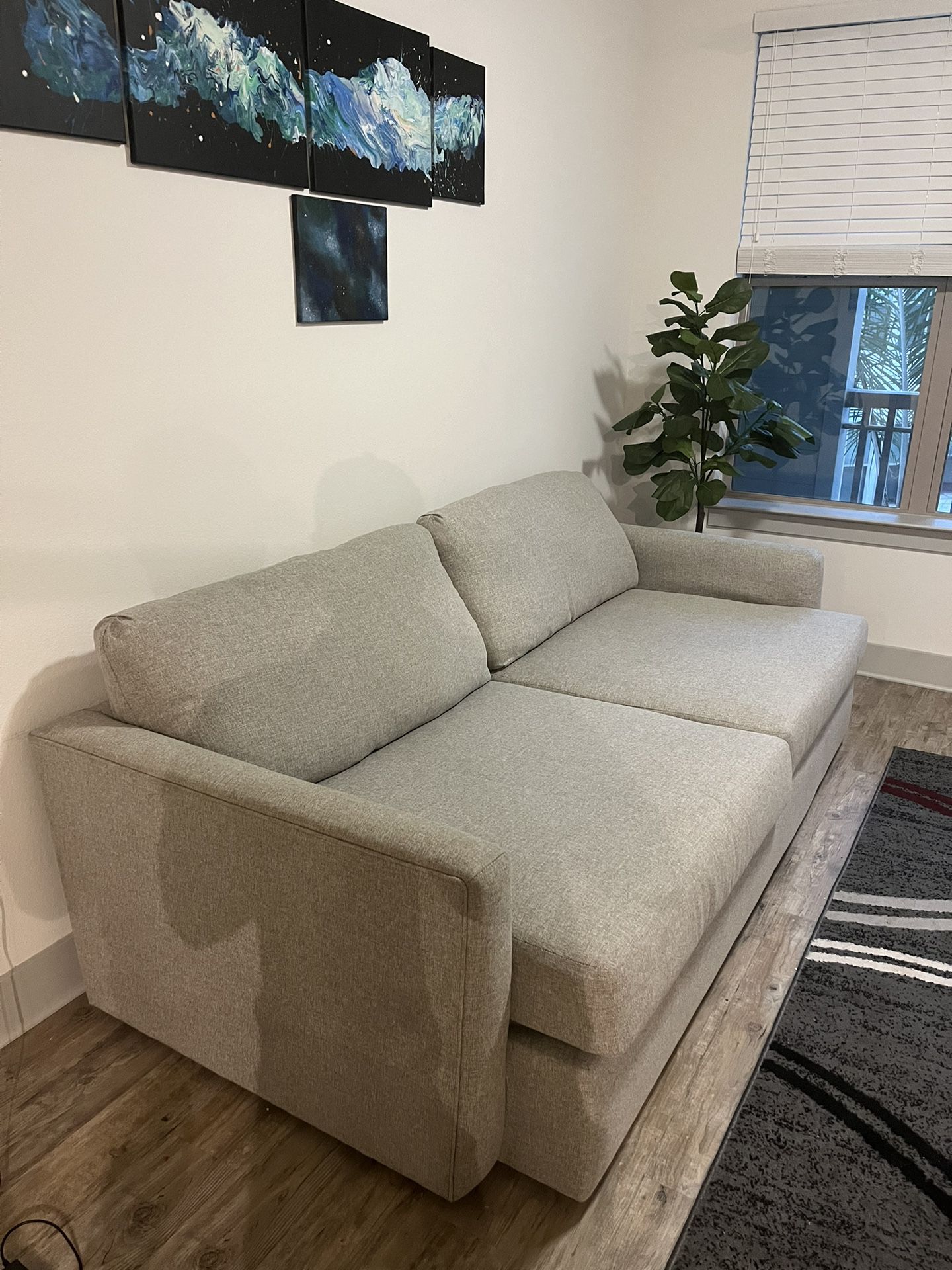 Super Spacious Sofa In Great Conditions