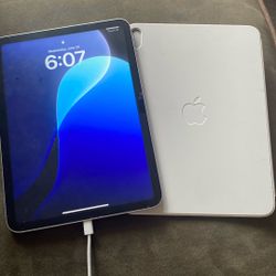 Apple iPad 10th Generation (Silver, 64GB, Wi-Fi only).