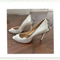 Party Clothes Glow with Elegant and Trendy Looks full prevent