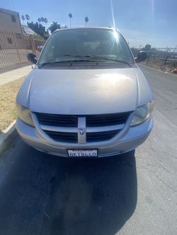2005 Dodge Caravan