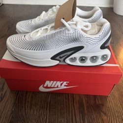 Air Max Dn Size 9.5