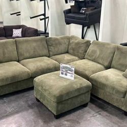 New Sage Corduroy Sectional Couch with Ottoman! Includes Free Delivery 🚚!