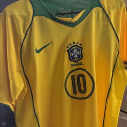 Brazil national football team 2002 Home Kit – Ronaldinho #10 – XL – Nike Total 90