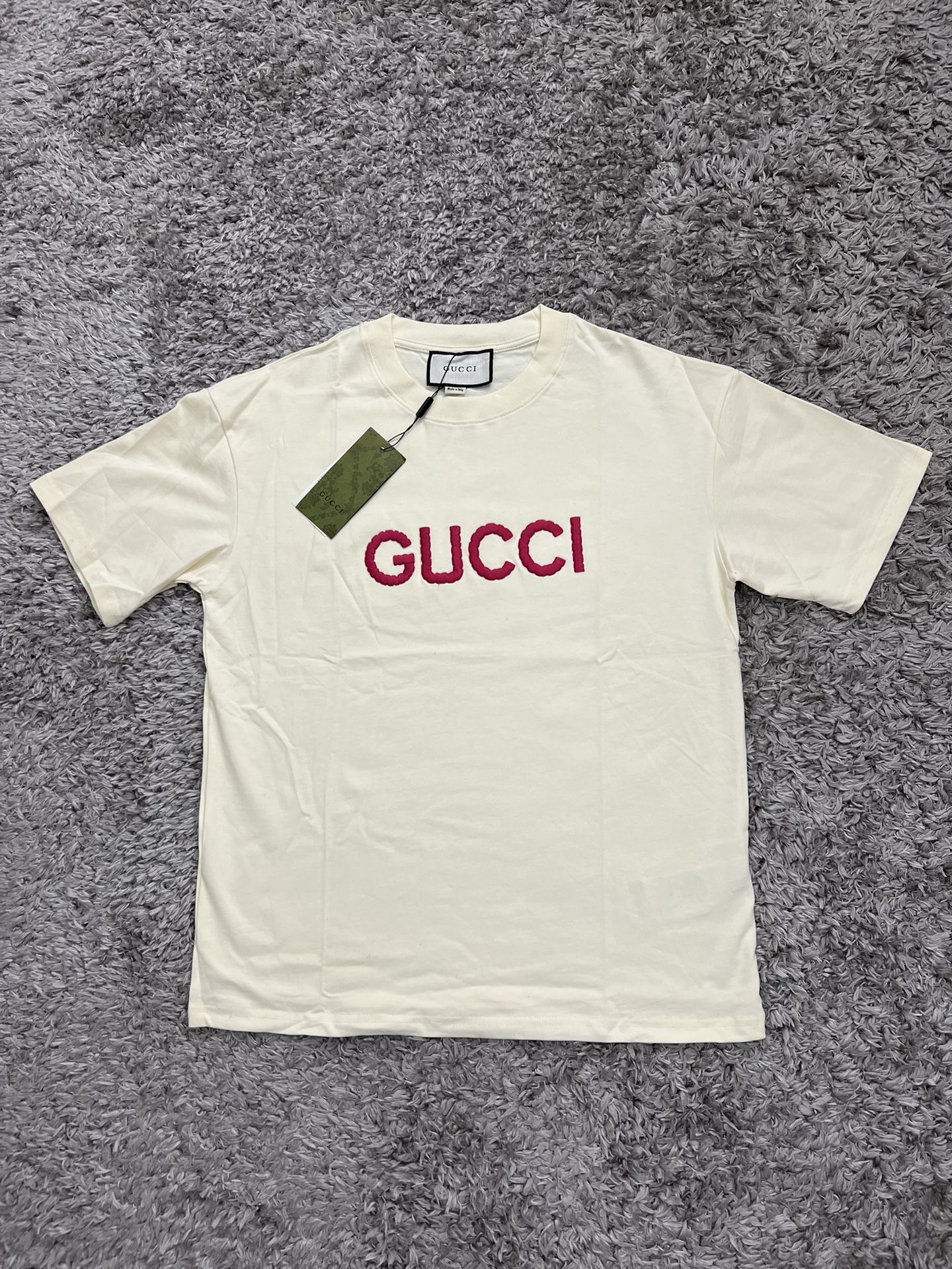 Gucci t shirt size M