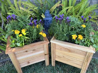 Handmade Cedar Planter Box - $25 Local Delivery Available)