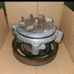 Water Pump Ford (F5 OE 8505-AA) / (F8 OE 8909 AA RF 8M)