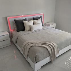 Modern King Bed White LED Luxury Design ✨ Delivery Available 