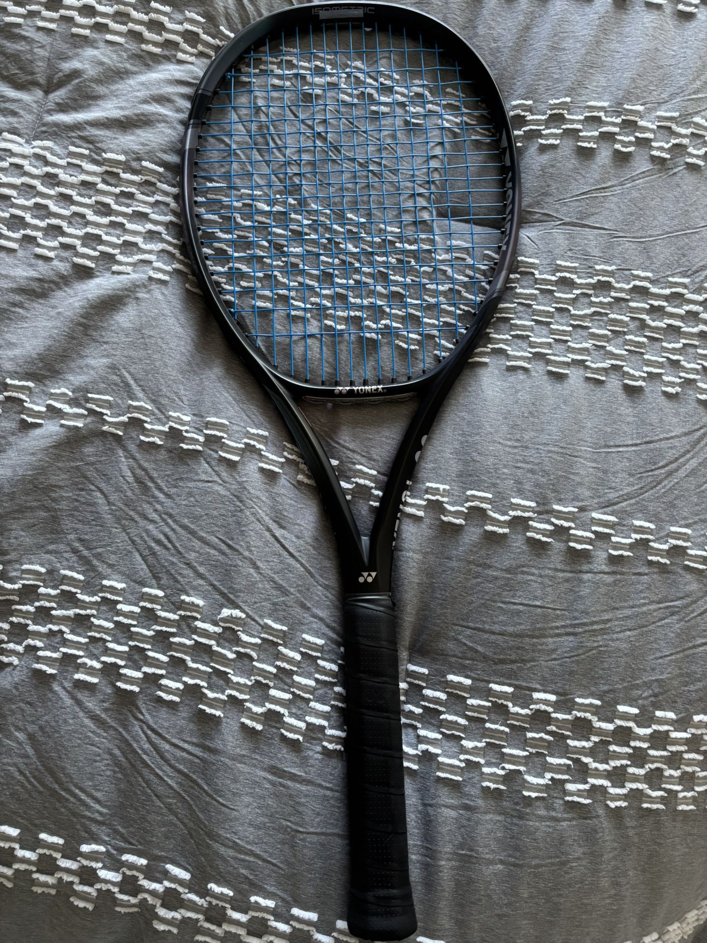 YONEX Ezone 98 (Tennis Racket)
