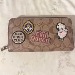 (Limited Edition)Disney x Coach CC336 Zip Around Wallet 
