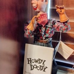 Porcelain Howdy Doody Puppet Perfect Been In A Case