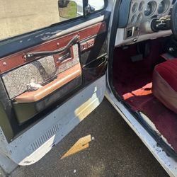 1984 Chevy C-10 Long-bed