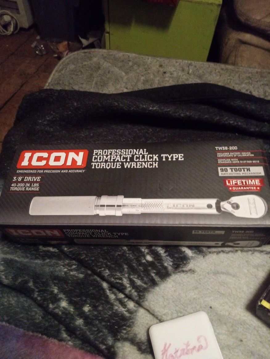 Icon Professional Impact Click Type Torque Wrench