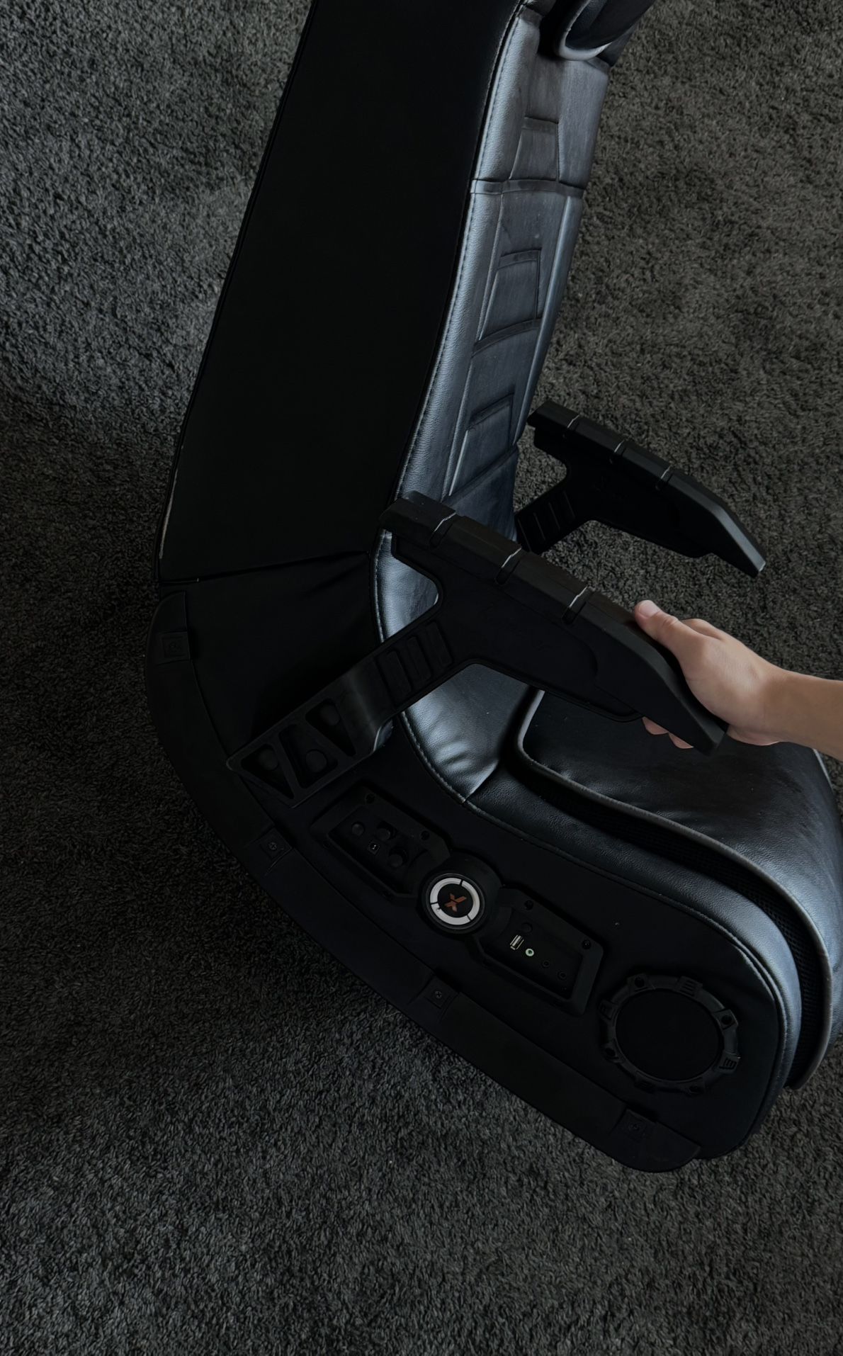 X Rocker Gaming Chair and GTPlayer stand- Black