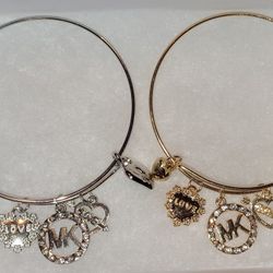 Fashion Bangles 