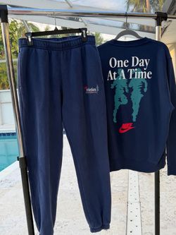 Nike sweatsuit size M