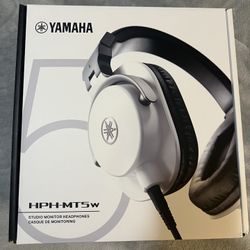 Yahama Studio Monitor Headphones