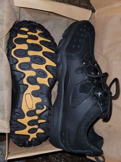 Men's Shoe