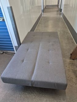 Couch/bed