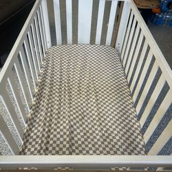 Baby crib