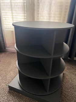 Rotating shoe rack