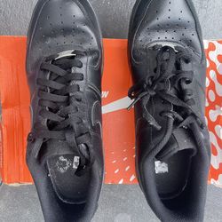 Nike Air Force 1 '07 Low "Triple Black" sneakers