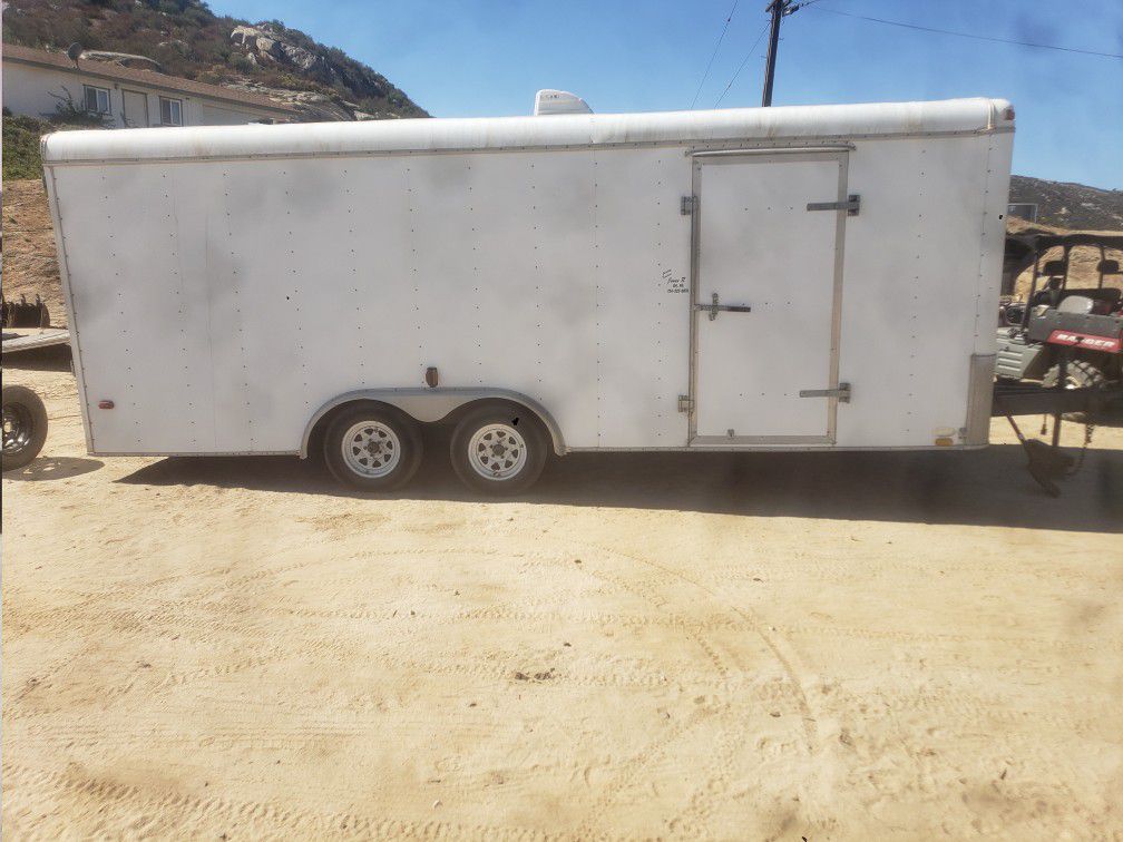 20 foot enclosed trailer