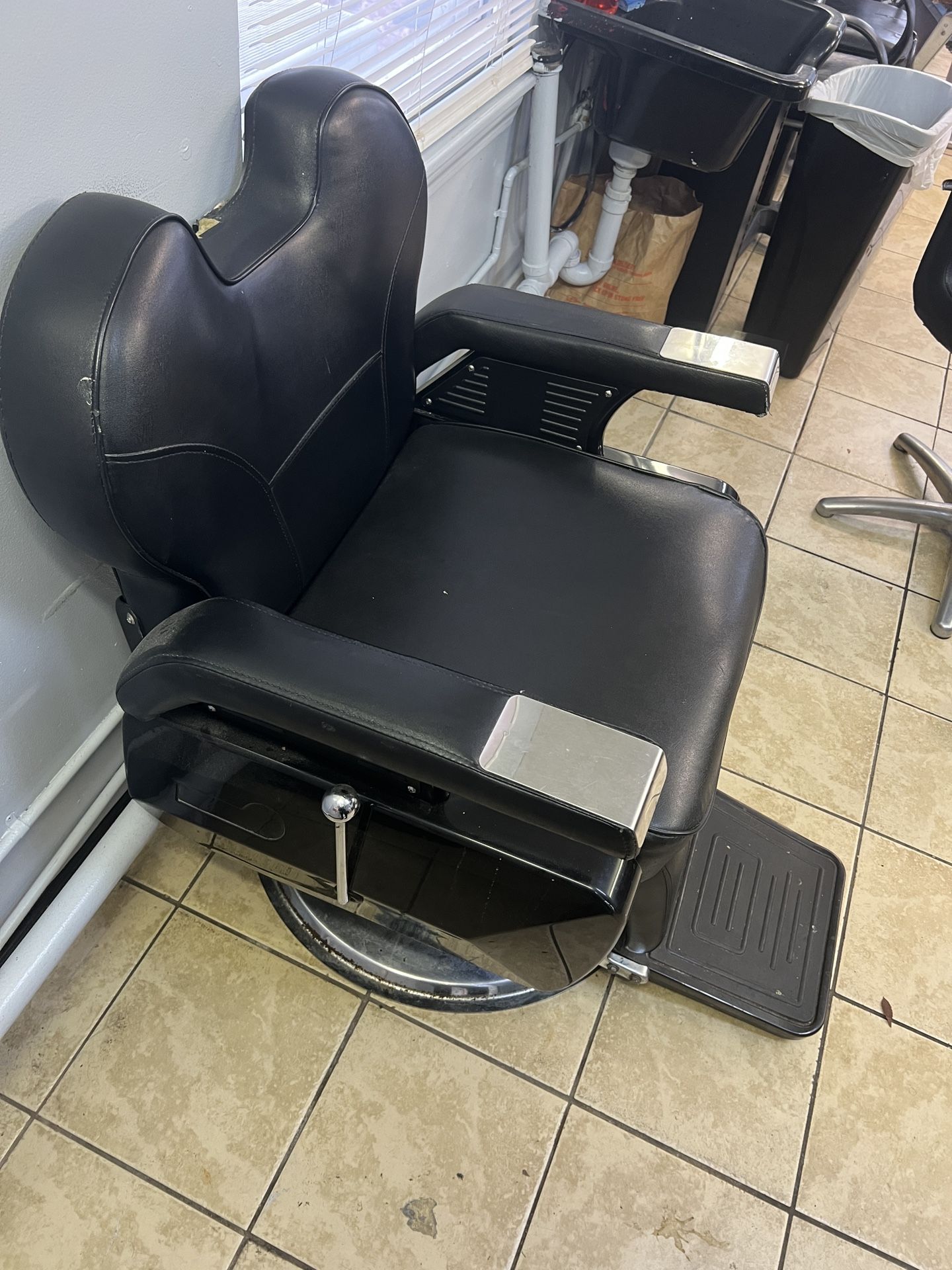 Barber 💈 Shop Chairs