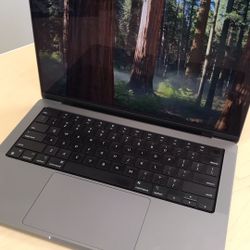 14” MacBook Pro M1 Pro (Excellent)