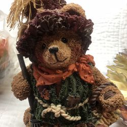 RESIN BEAR
