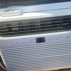 Frigidaire 12000 Btu 