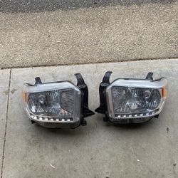 2014-2021 Toyota Tundra headlights