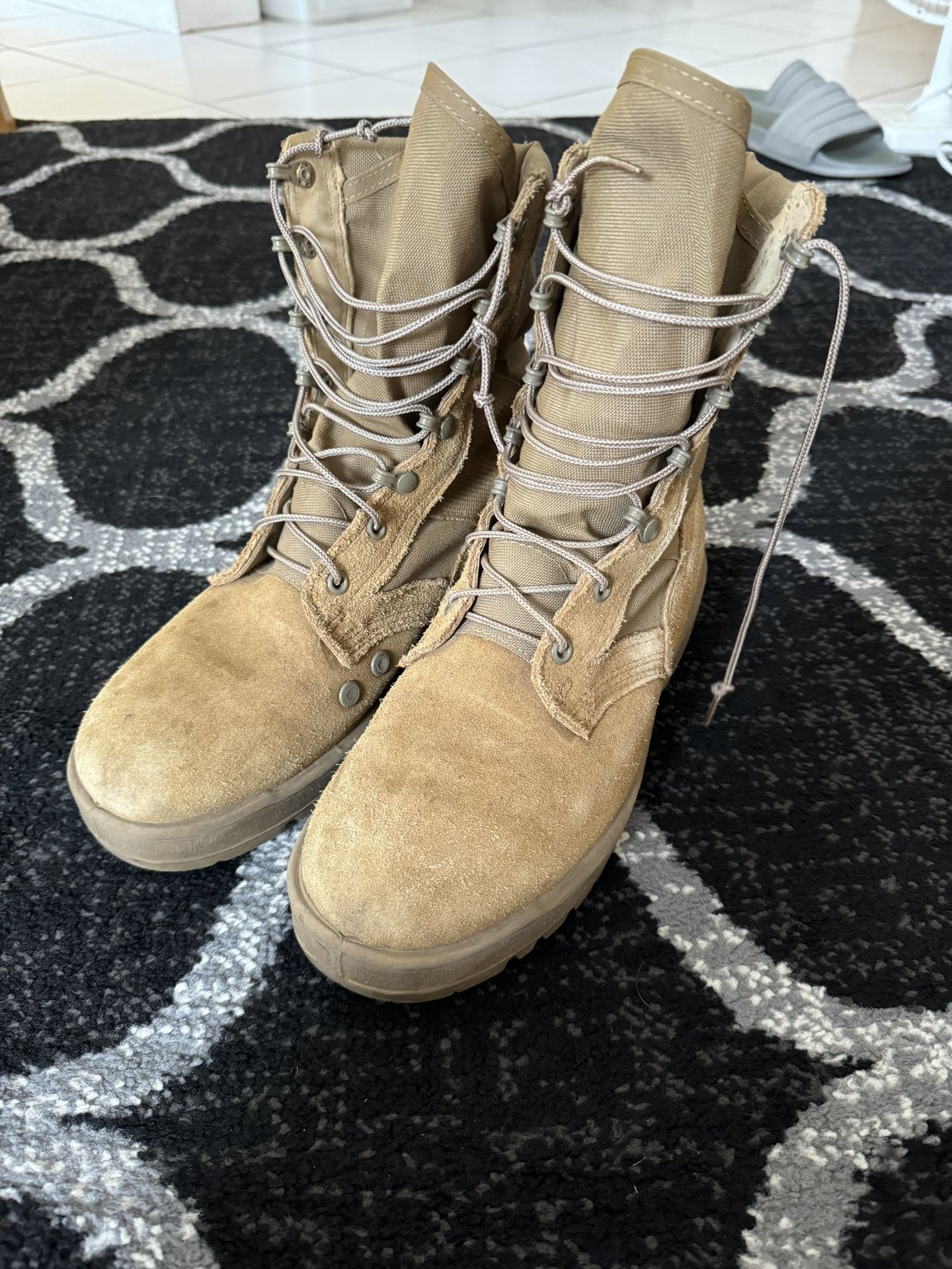 Vibram Hot Weather Army Combat Coyote